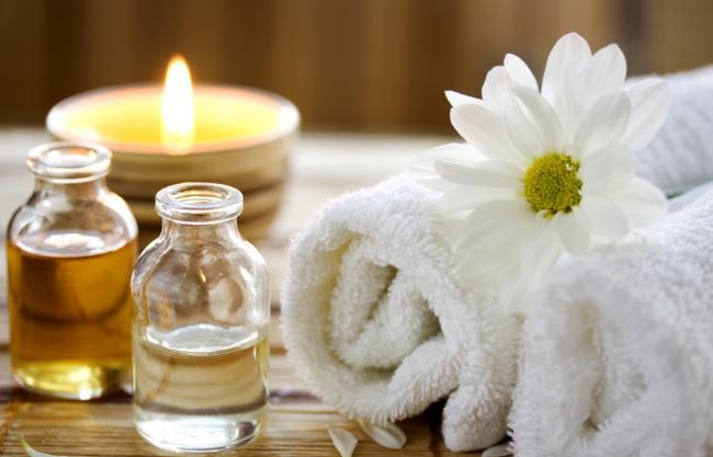 Messeuse expérimentée pour massage californien et suédois